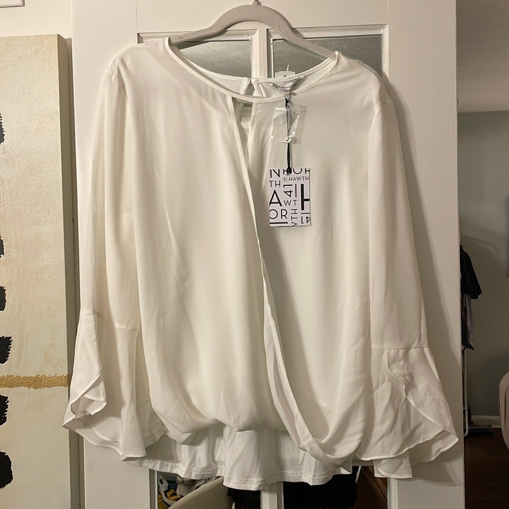 41 Hawthorn Sutton Mixed Material Bell Sleeved White Blouse